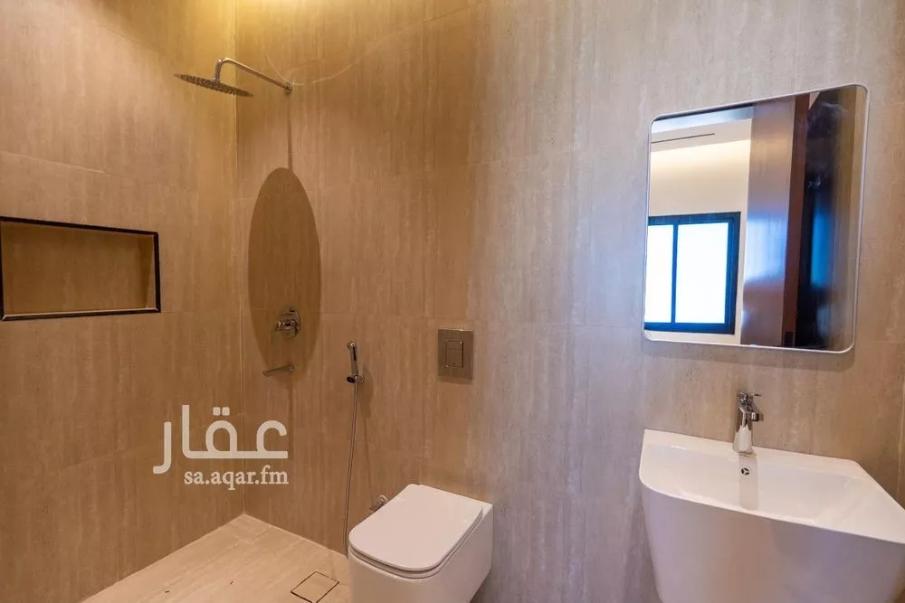 3 bedroom apartment in Al Mahdiyyah 5