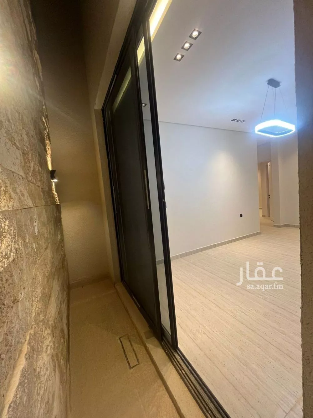 5 bedroom apartment in Okaz, Riyadh 6