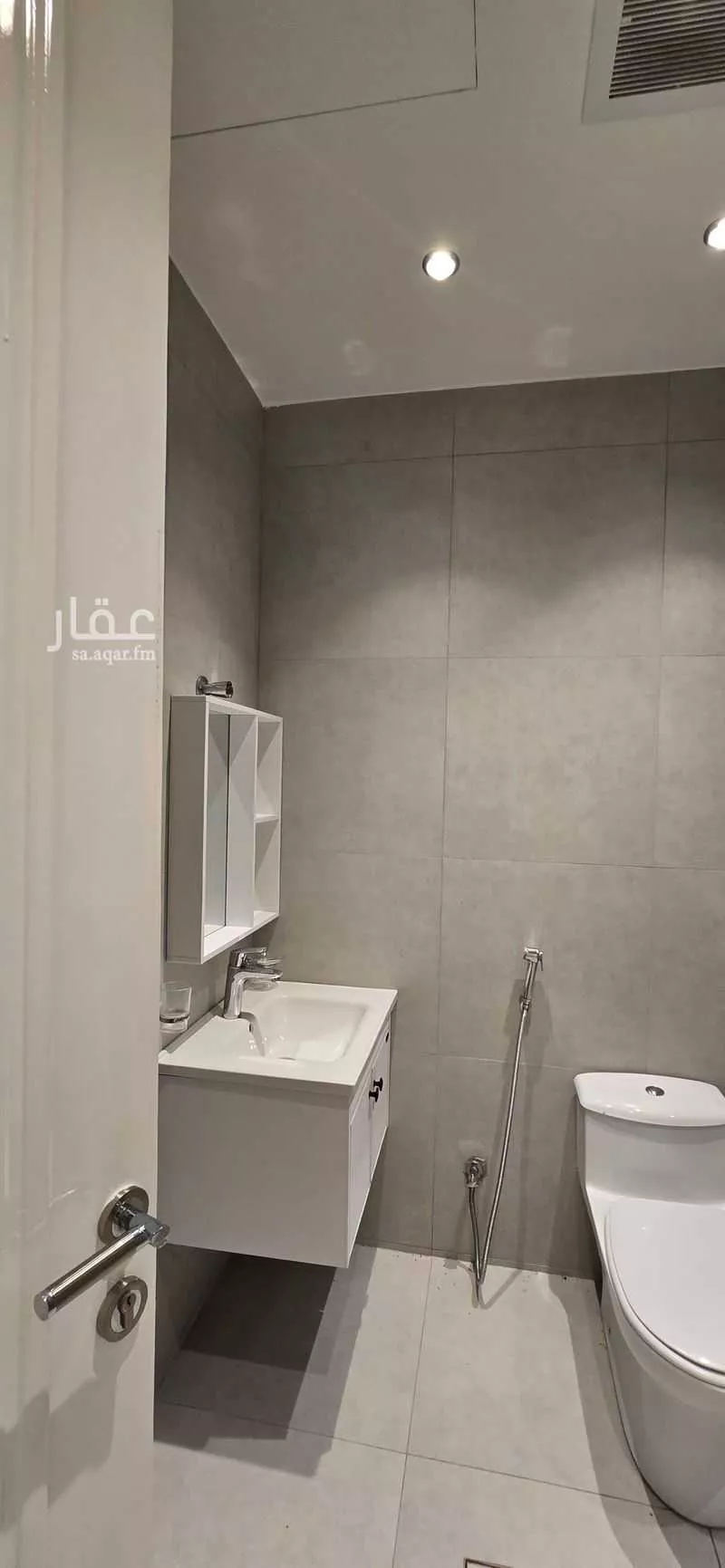1 bedroom apartment in Al Malqa 7