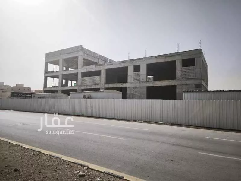 7500 sqm building in Dhahrat Laban 15
