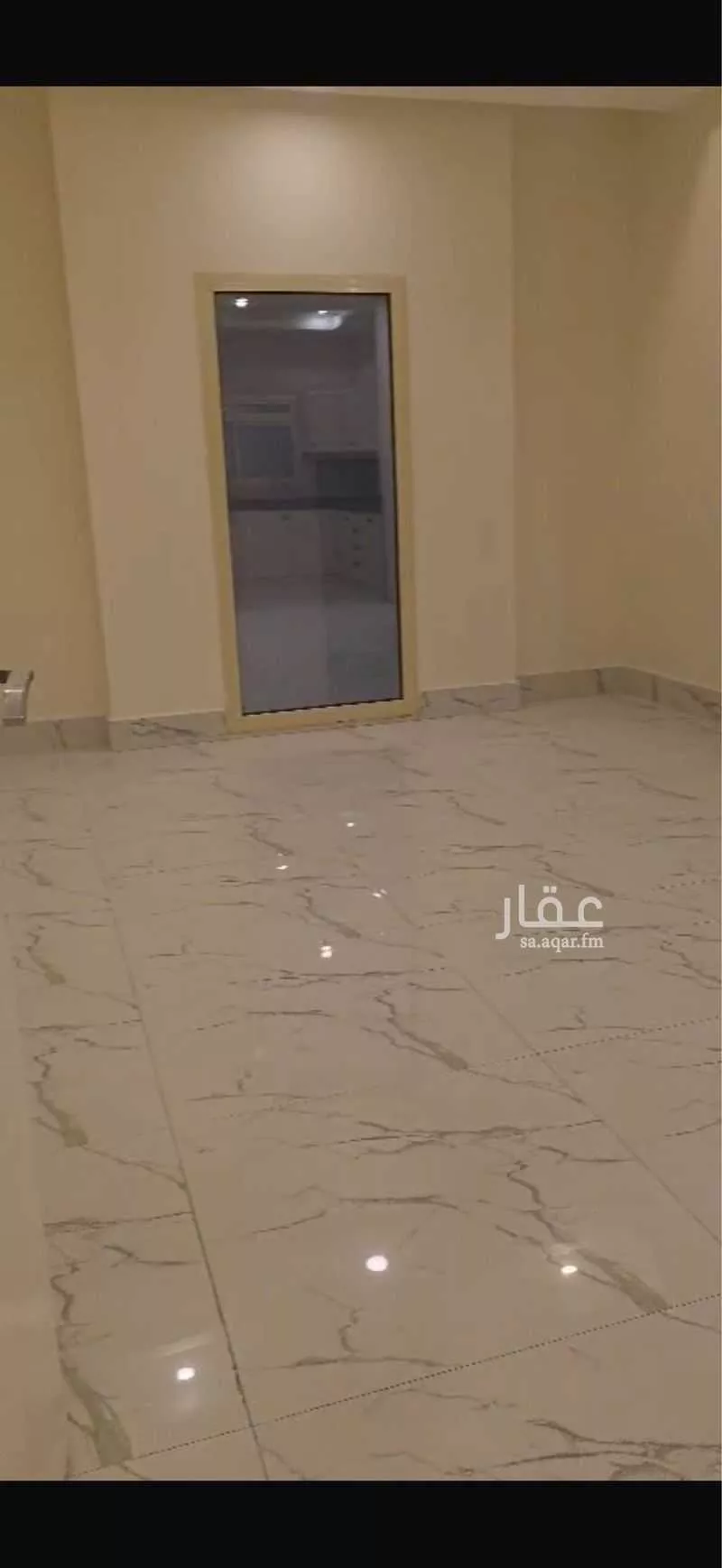 شقة 3 غرف في الملقا 8