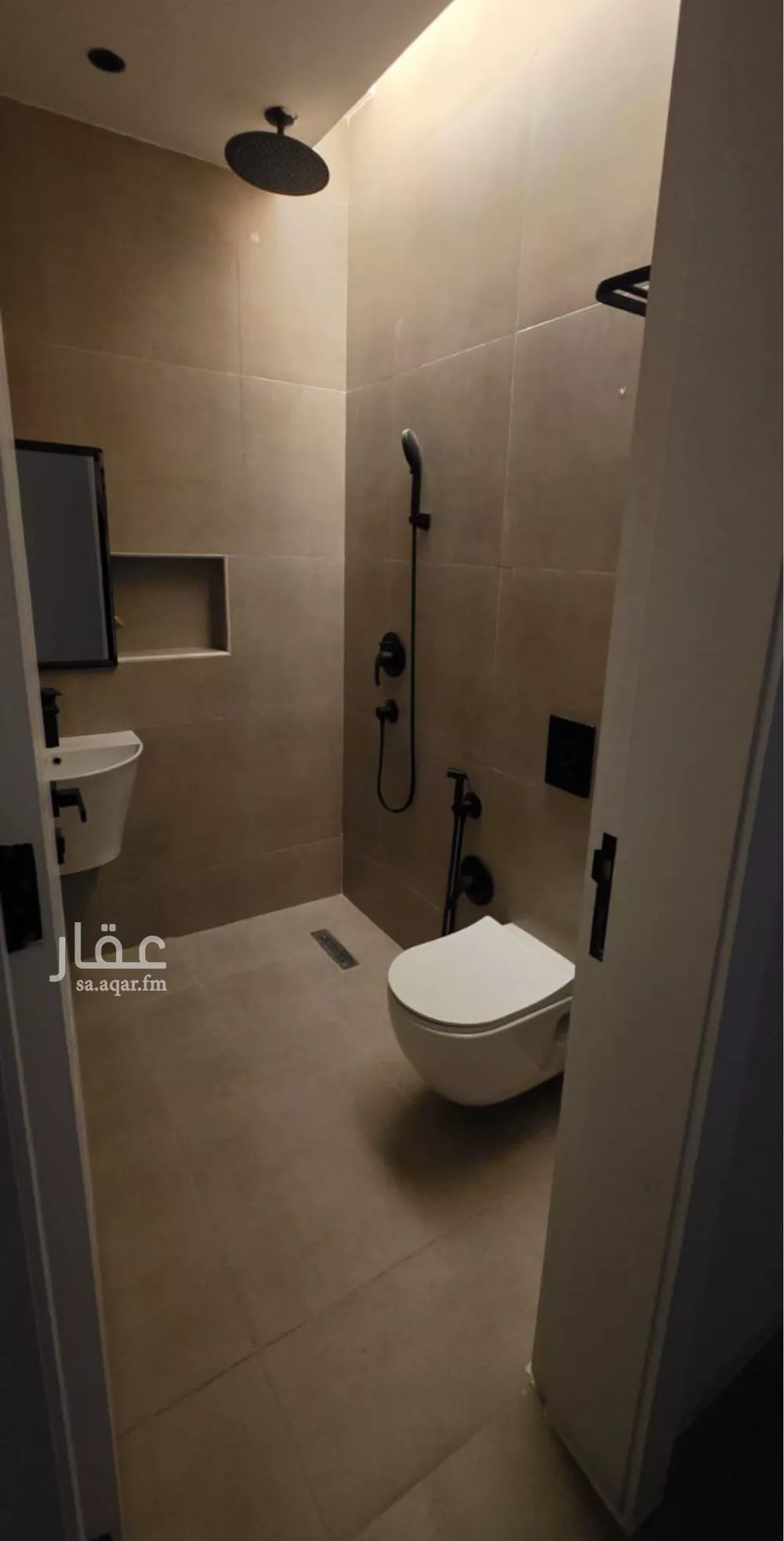 3 bedroom apartment in Al Aridh 8