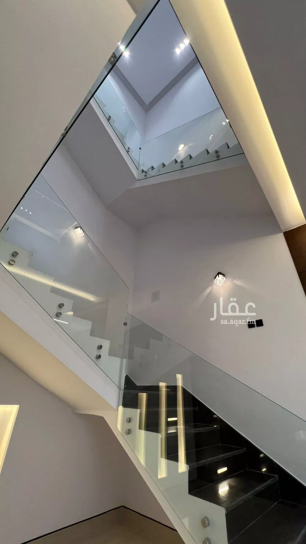 فيلا 5 غرف في المهدية 8