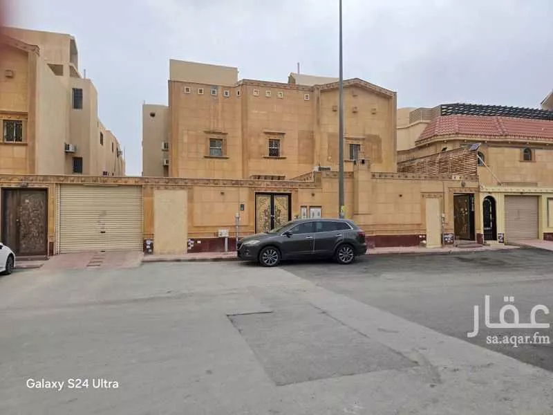 5 bedroom villa in Al Yarmouk 3