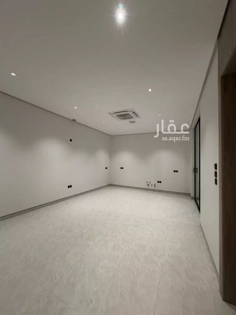 5 bedroom villa in Al Narjis 13