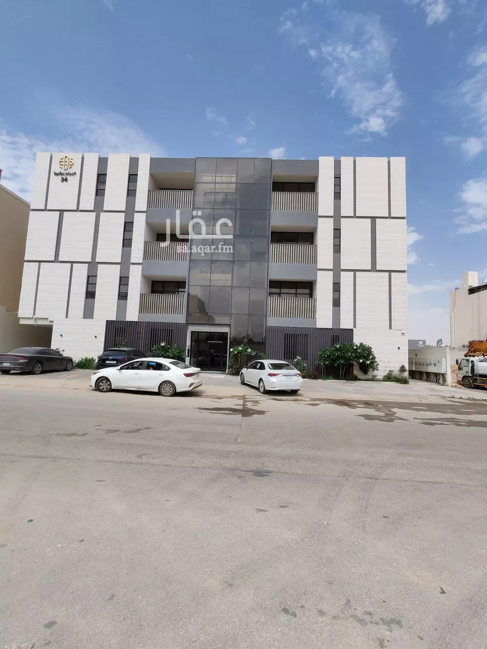 شقة 3 غرف في الملقا 4