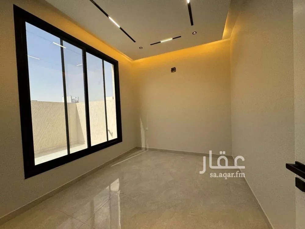 دور 4 غرف في المونسية 8