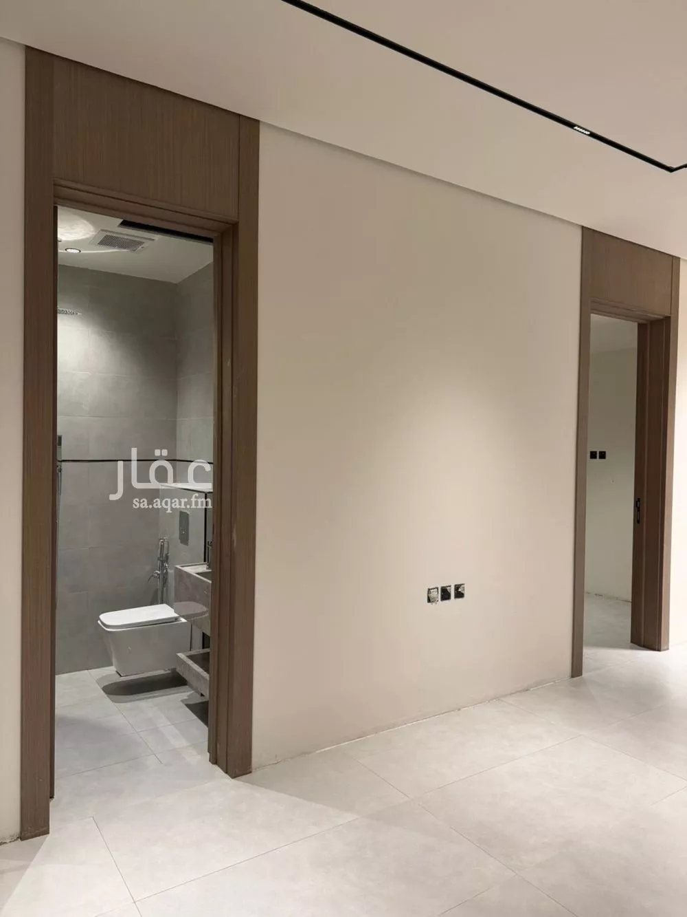 3 bedroom floor in Al Maizilah 5
