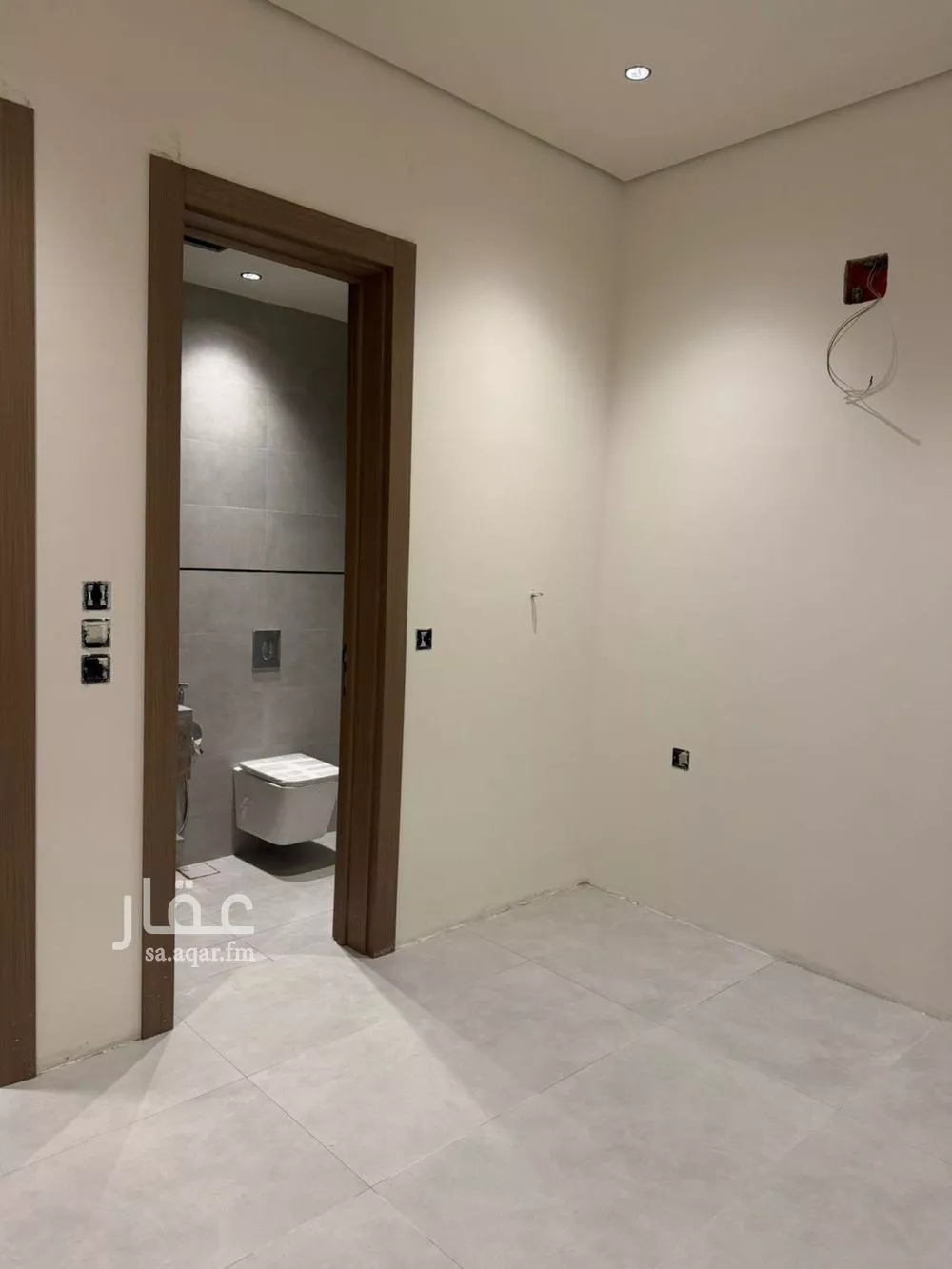3 bedroom floor in Al Maizilah 7