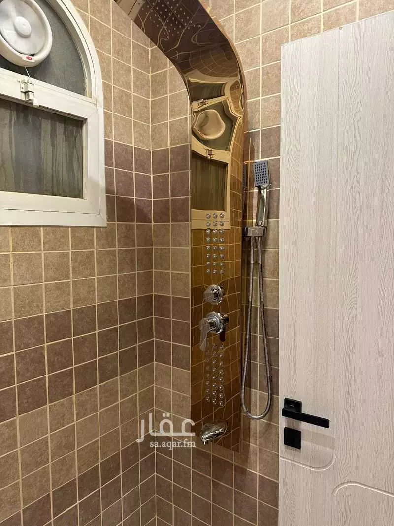 5 bedroom floor in Laban 14