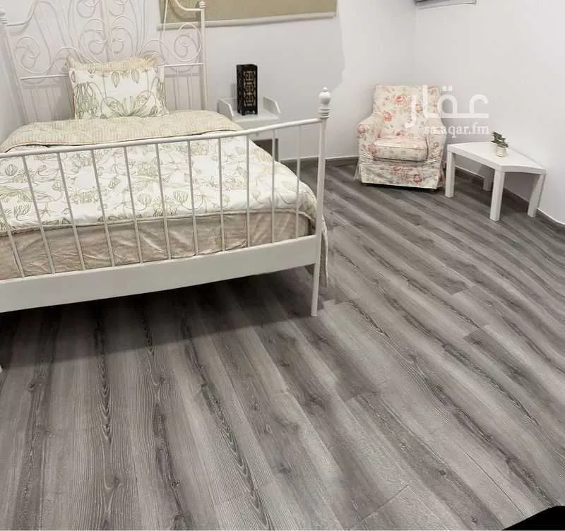 5 bedroom floor in Laban 27