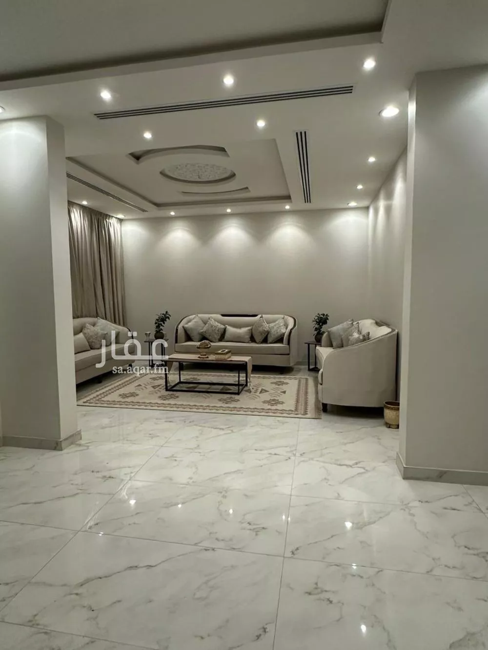 5 bedroom villa in Al Aridh 8