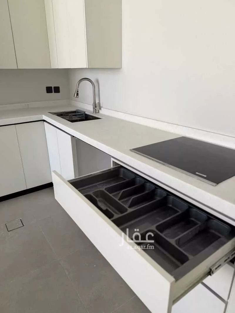 3 bedroom apartment in Al Rimal 4