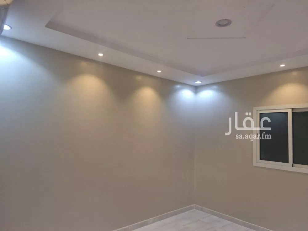 3 bedroom floor in Al Aridh 2