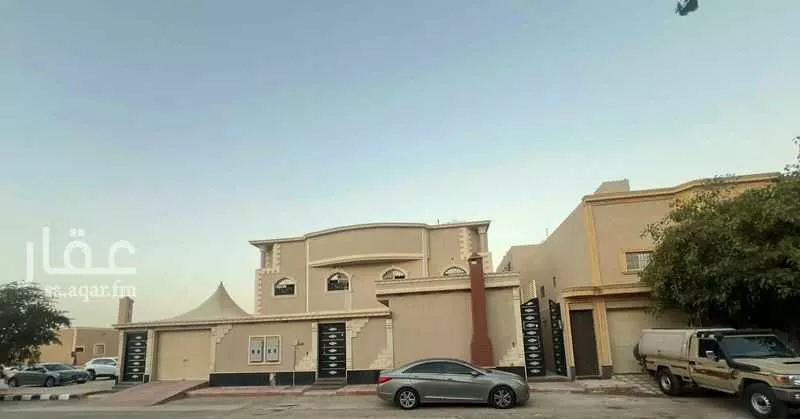 5 bedroom apartment in Al Qairawan 3