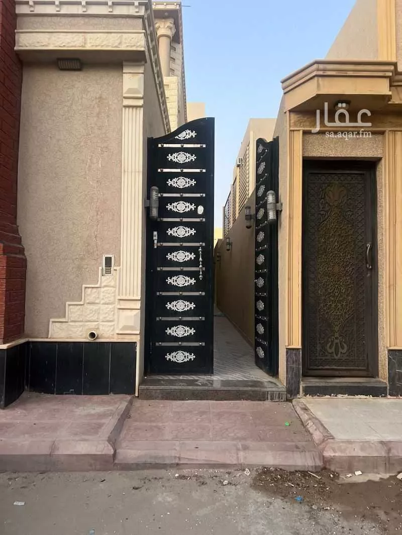 5 bedroom apartment in Al Qairawan 8