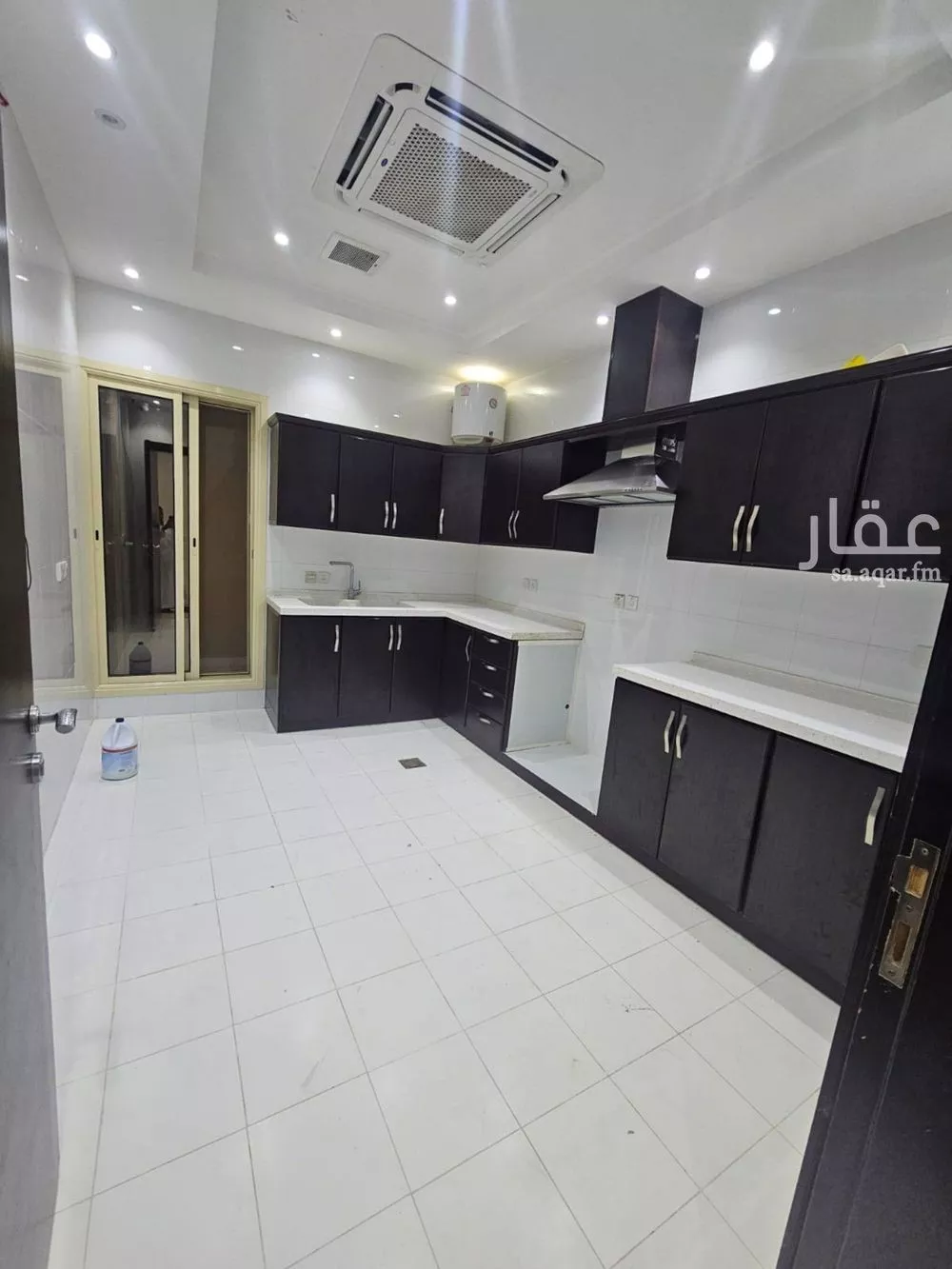 3 bedroom floor in Al Narjis 5