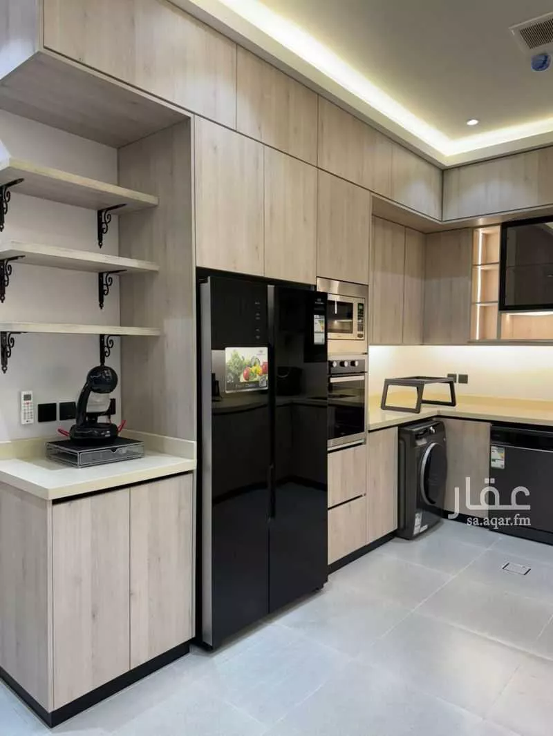 3 bedroom apartment in Al Shuhada 8