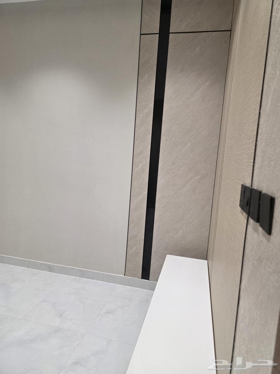 5 bedroom apartment in Al Sharayea 2
