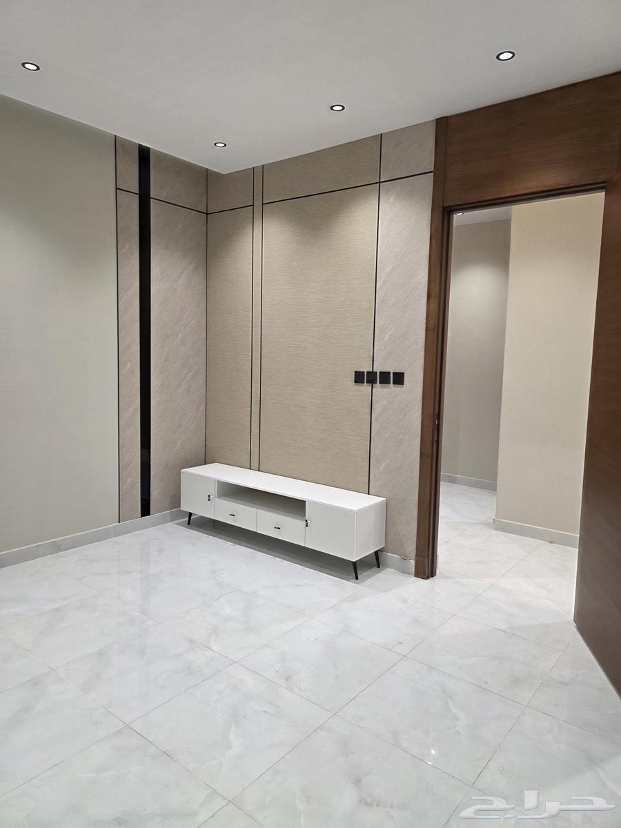 5 bedroom apartment in Al Sharayea 5