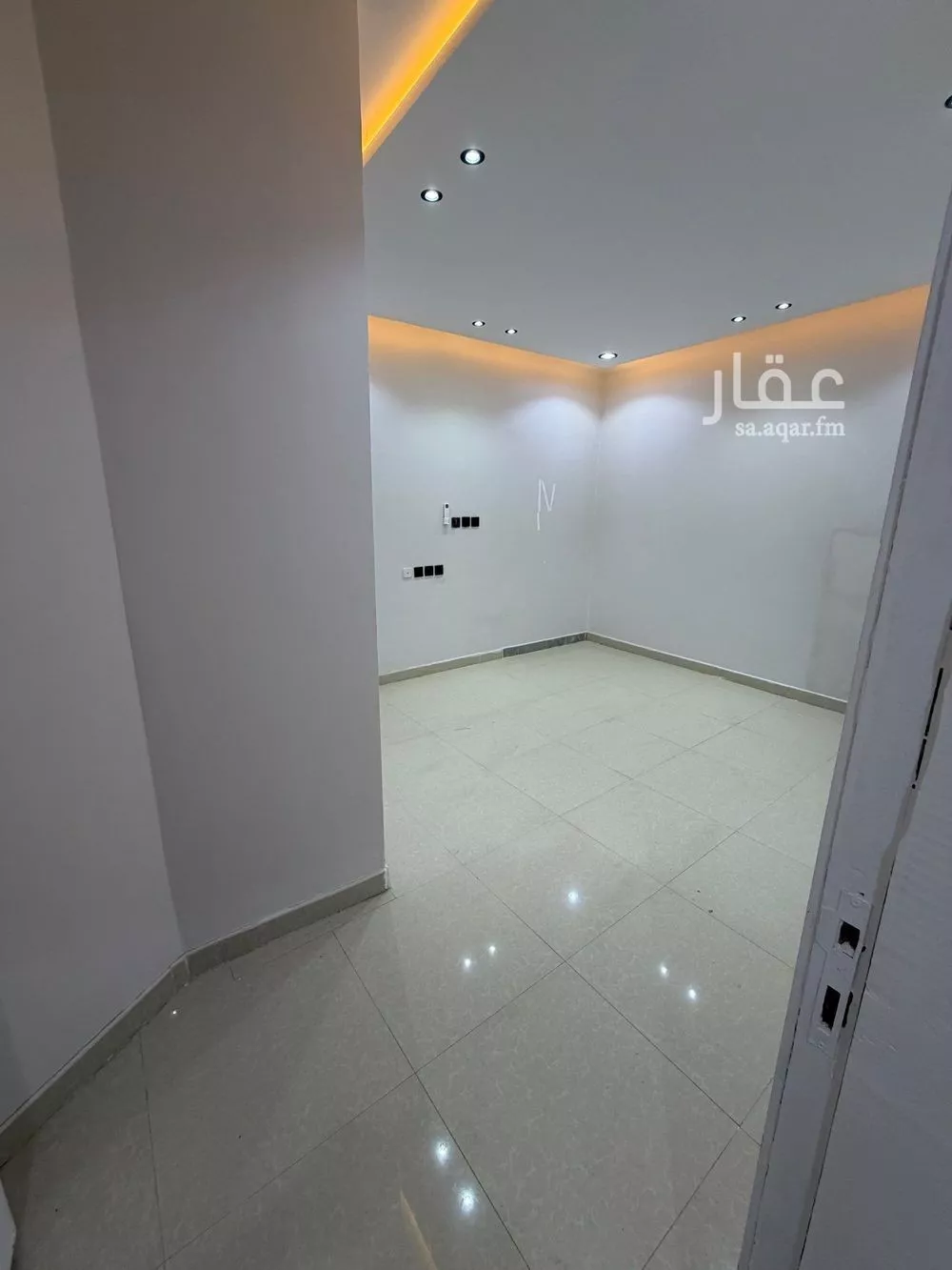 شقة 1 غرف في الرمال 3