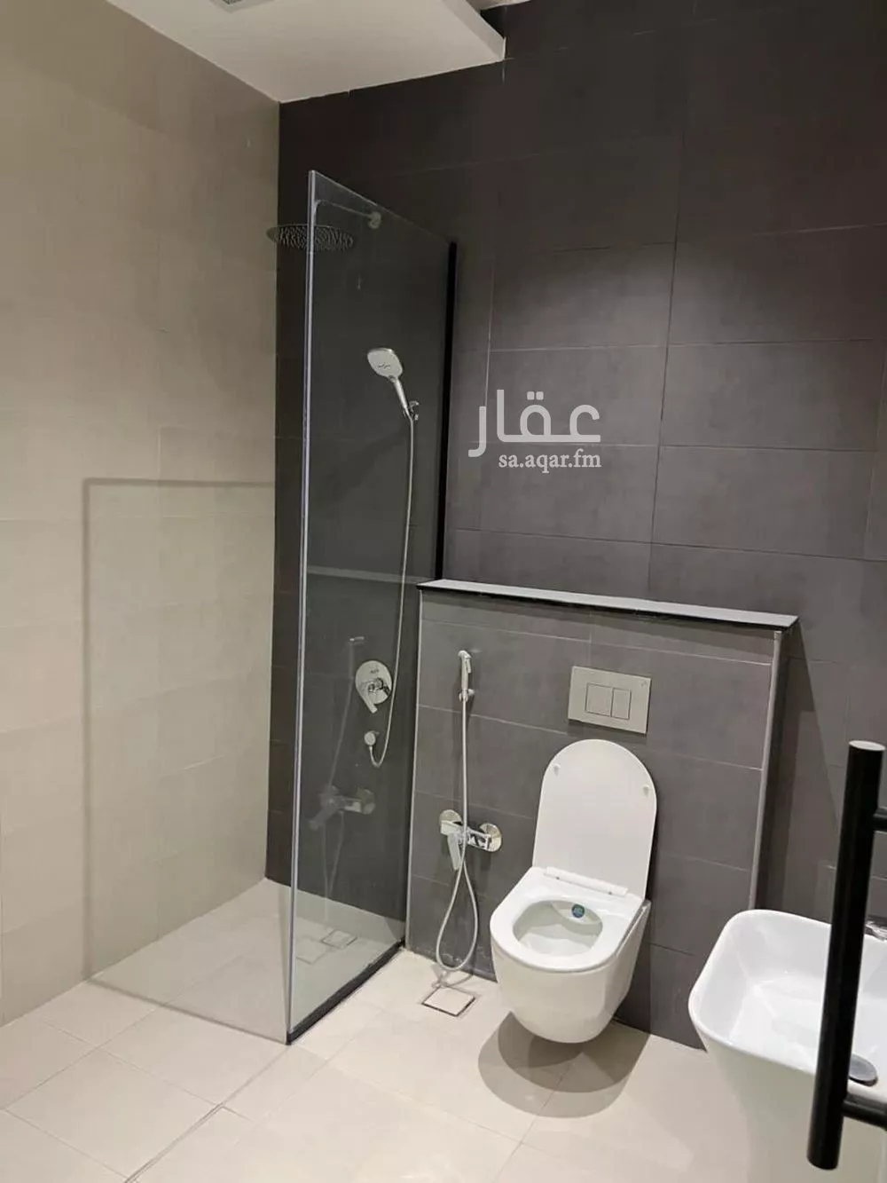 3 bedroom apartment in Al Aridh 4