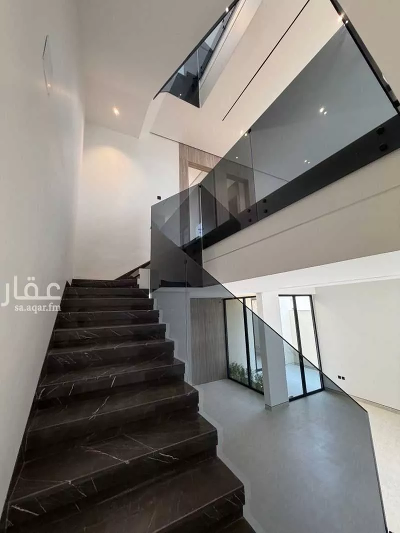 فيلا 5 غرف في النرجس 20