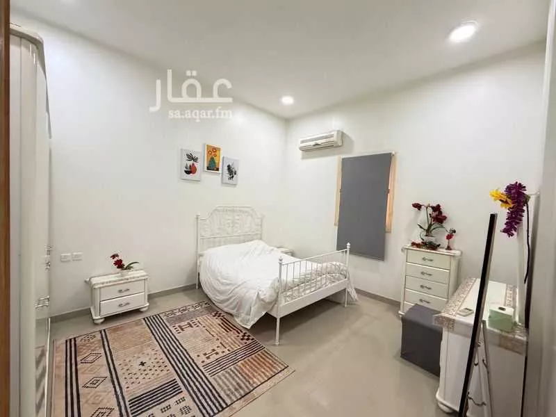 3 bedroom apartment in Al Yarmouk 3
