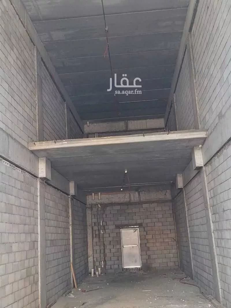 shop in Ash Shulah, Eastern Province 5