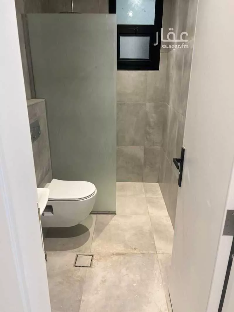 3 bedroom apartment in Al Malqa 15