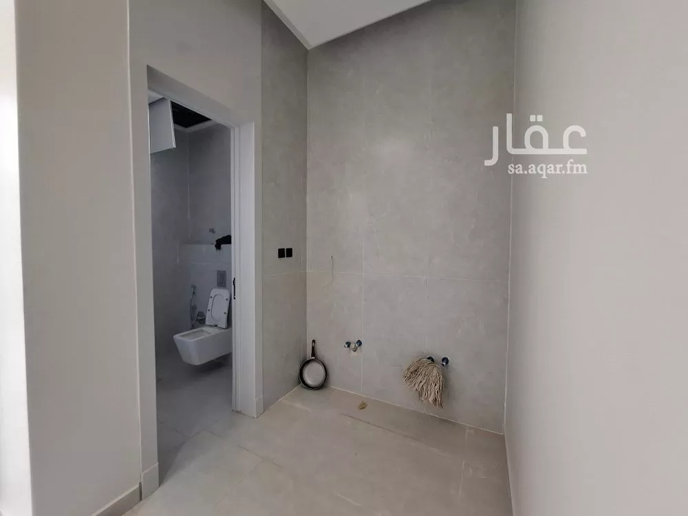 5 bedroom floor in Dahiat Namar 15