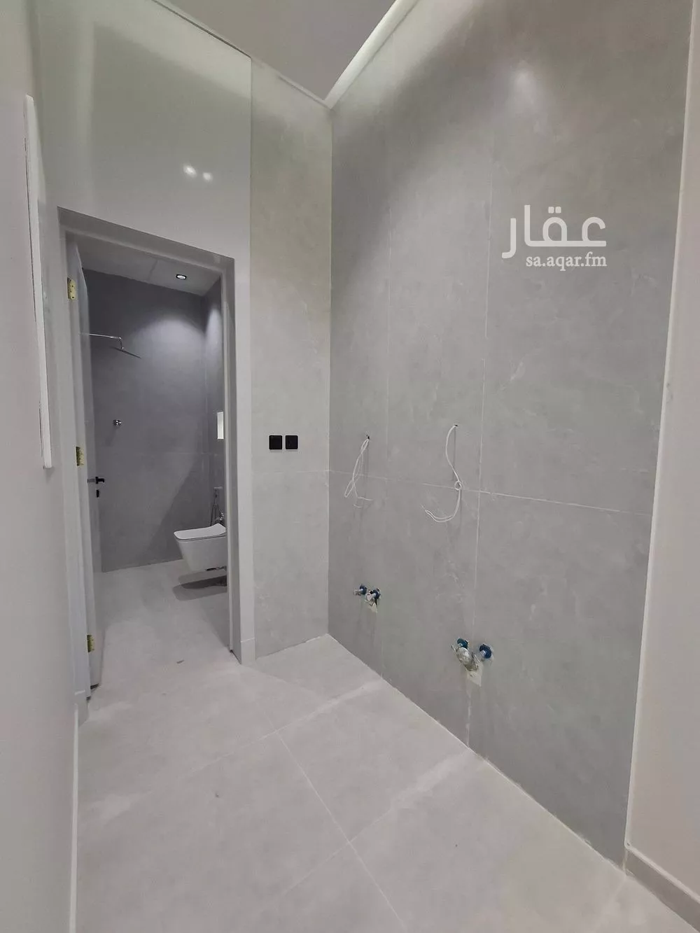 5 bedroom floor in Dahiat Namar 18