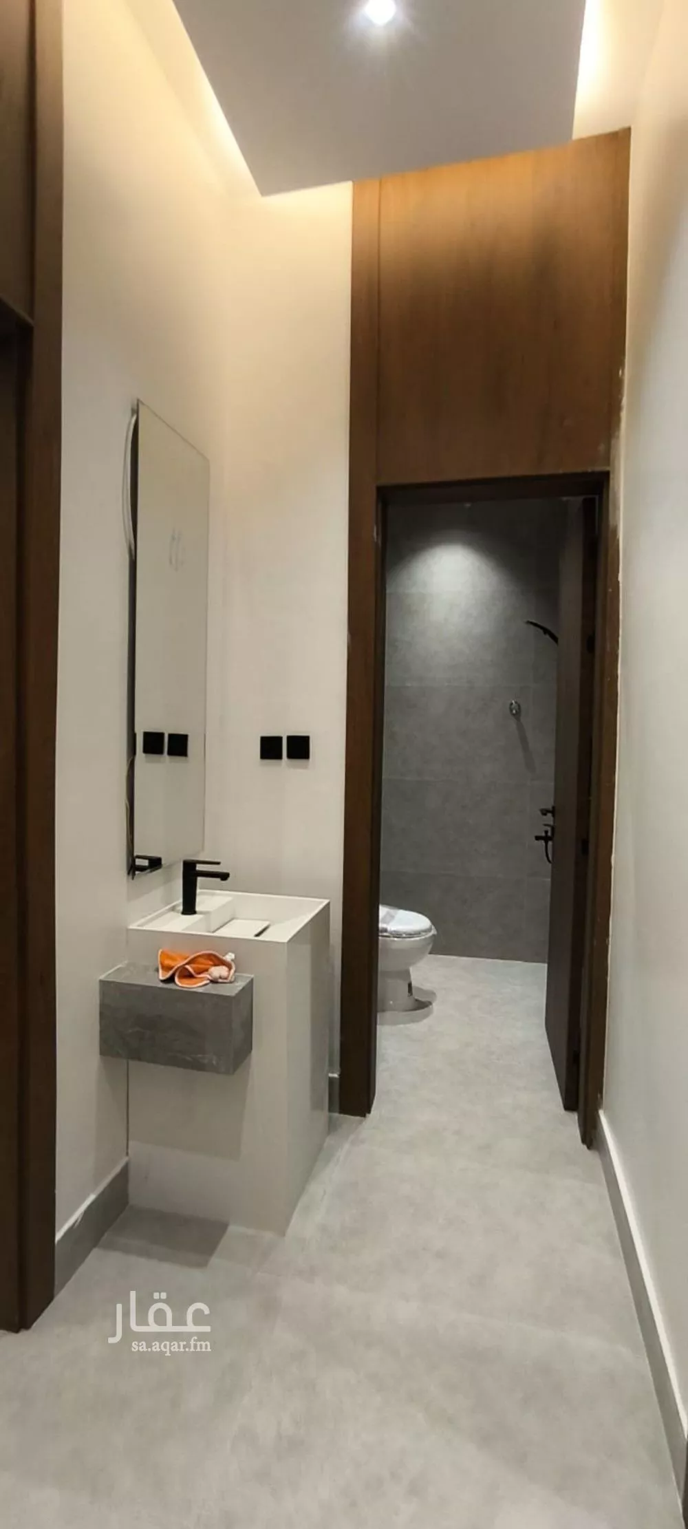 3 bedroom floor in Al Janadriyah 4