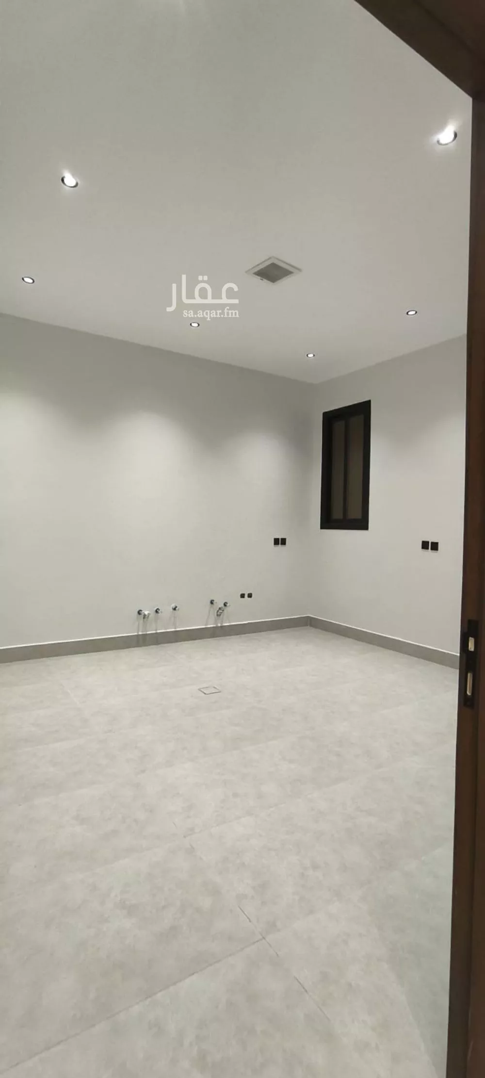 3 bedroom floor in Al Janadriyah 8