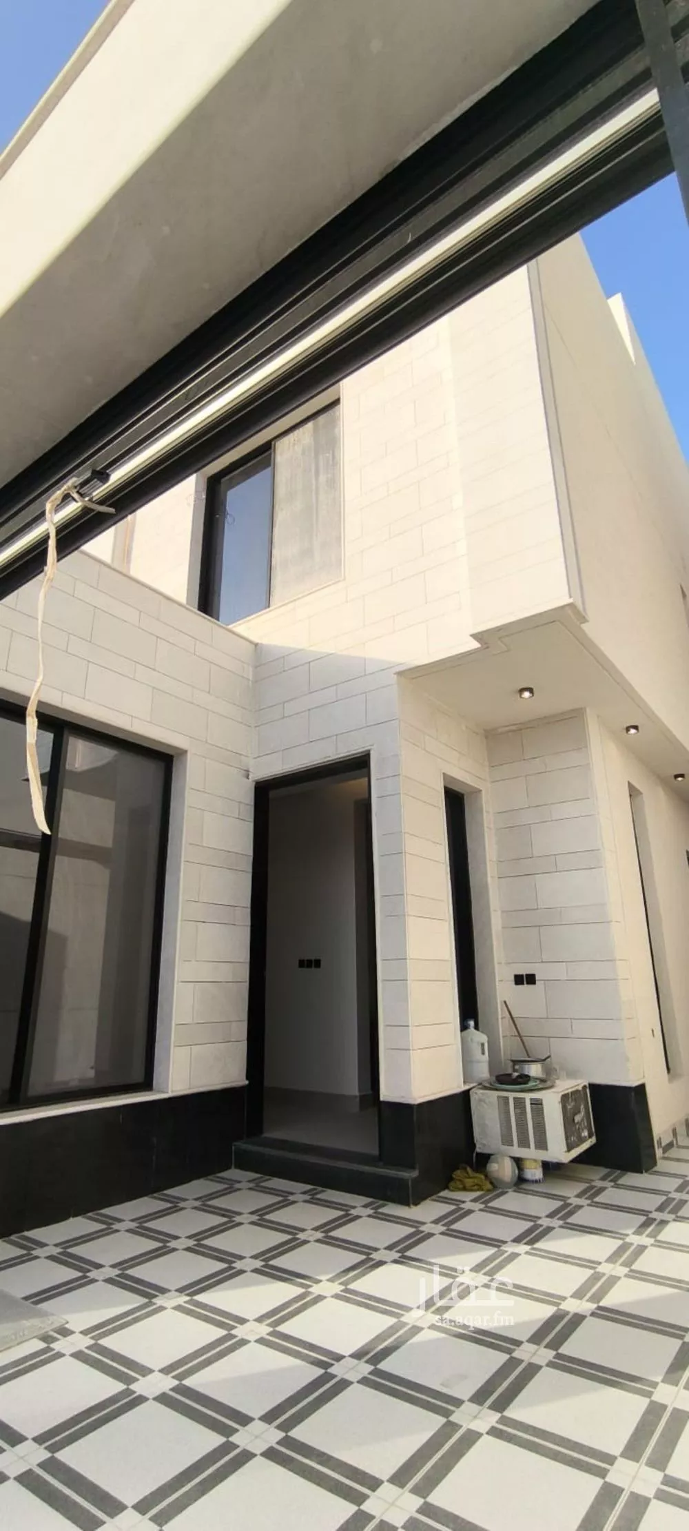 3 bedroom floor in Al Janadriyah 10