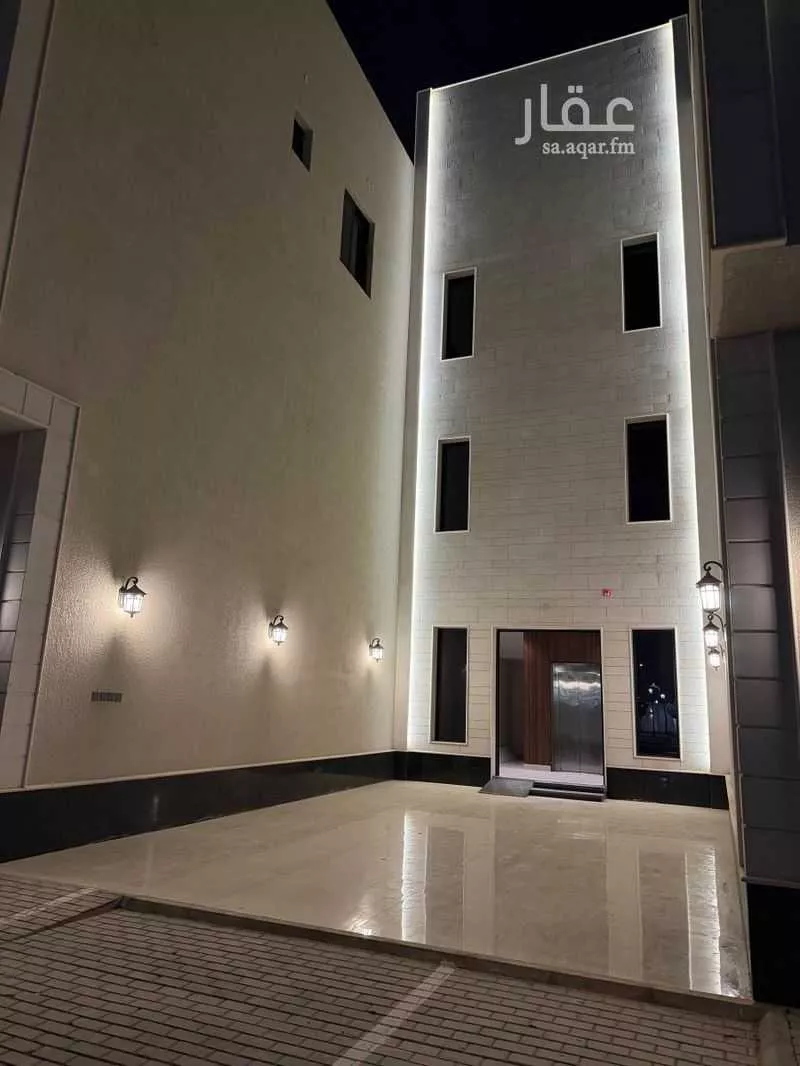 900 sqm building in Dhahrat Laban 2