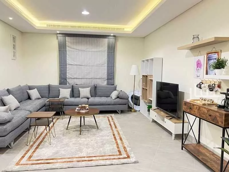 3 bedroom apartment in Al Malqa 5