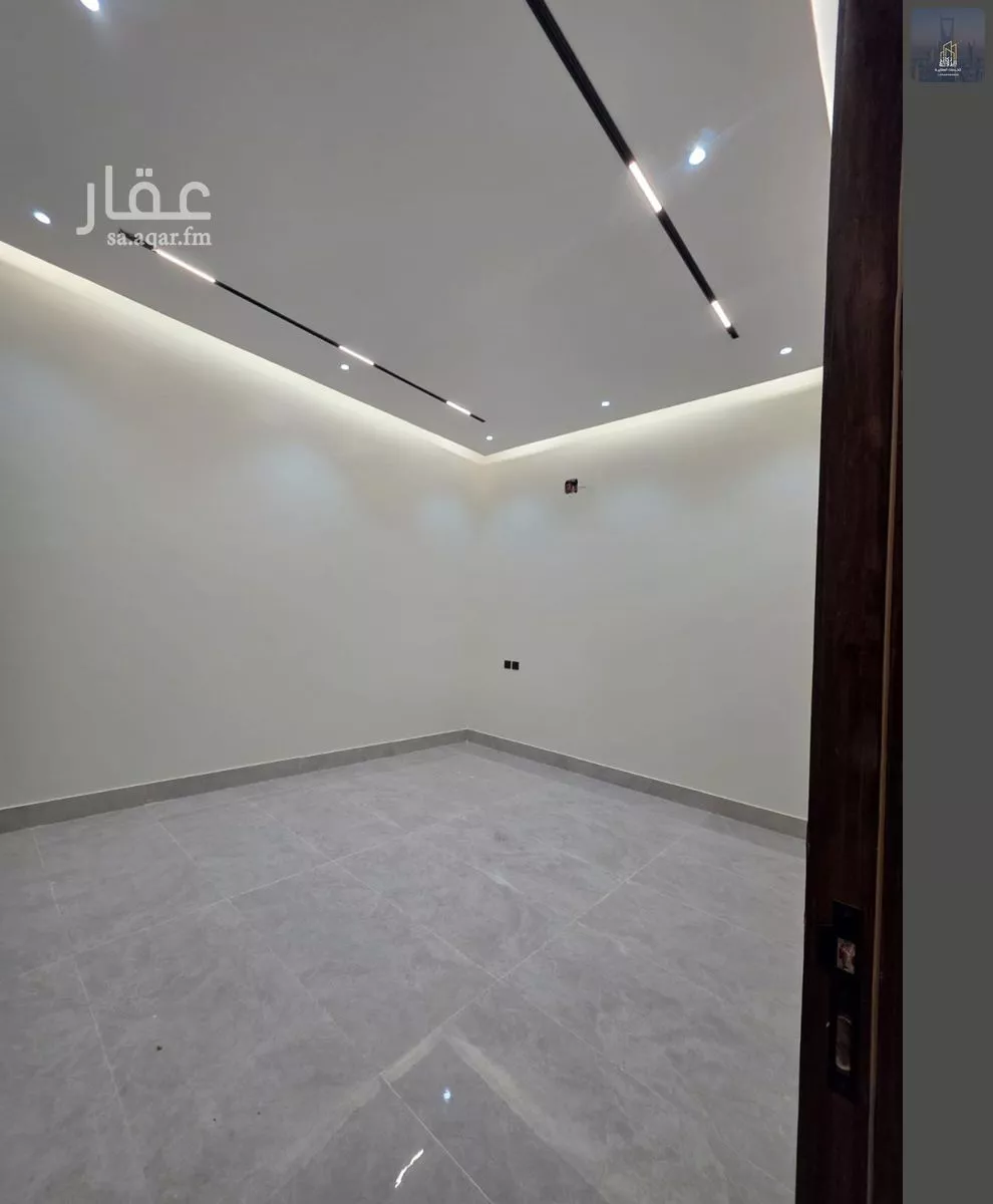 7 bedroom villa in Al Janadriyah 8