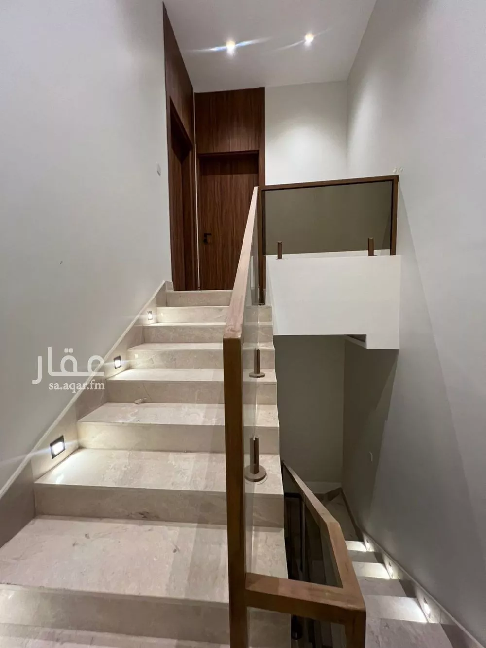 دور 2 غرف في العارض 6