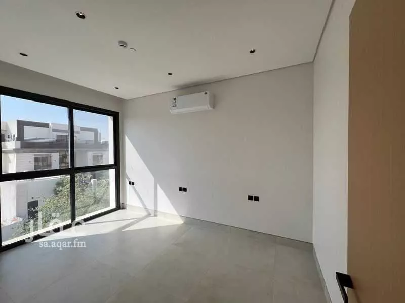 3 bedroom apartment in Al Qairawan 13