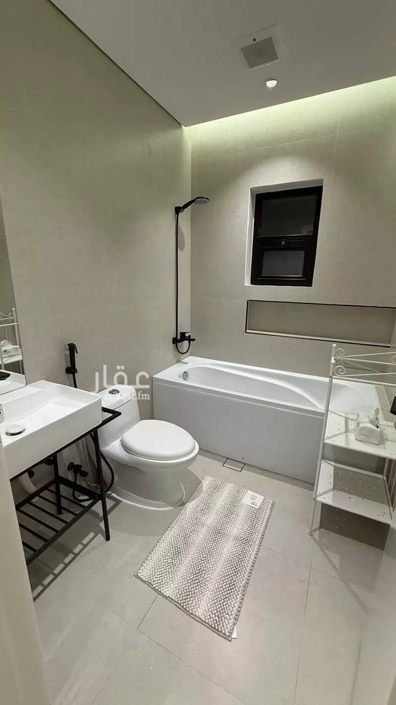 4 bedroom apartment in Al Malqa 7