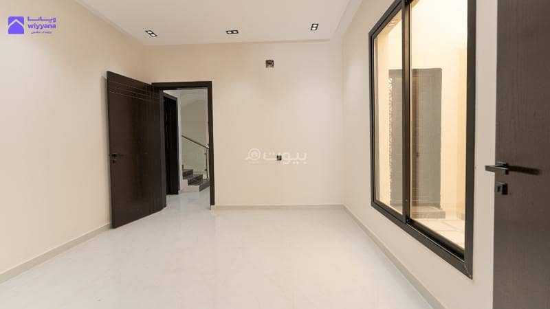 4 bedroom apartment in Al Rimal, Riyadh 4
