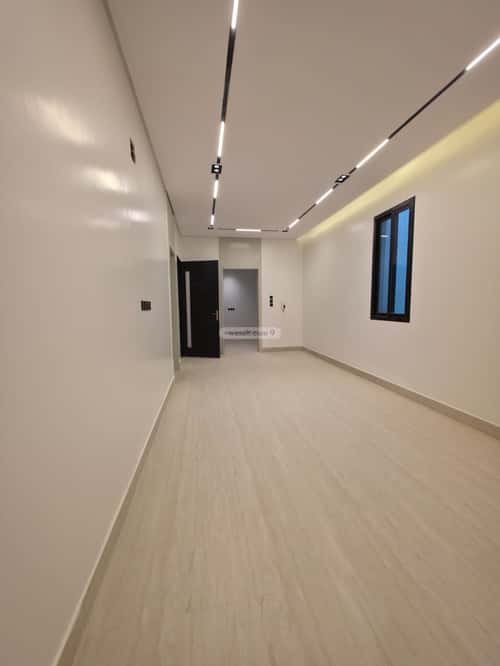 5 bedroom floor in Al Janadriyah 3
