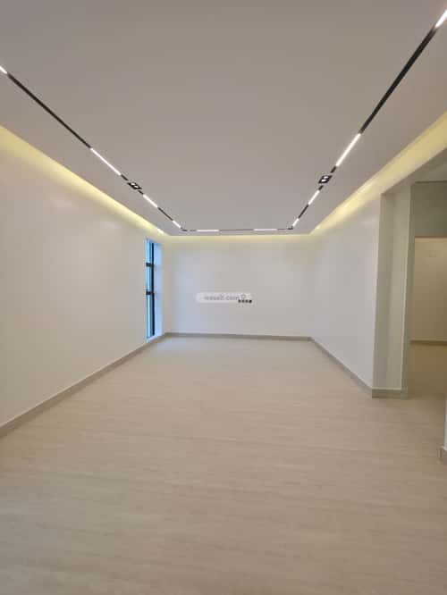 5 bedroom floor in Al Janadriyah 4