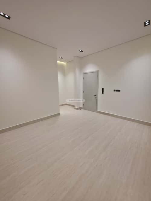 5 bedroom floor in Al Janadriyah 4