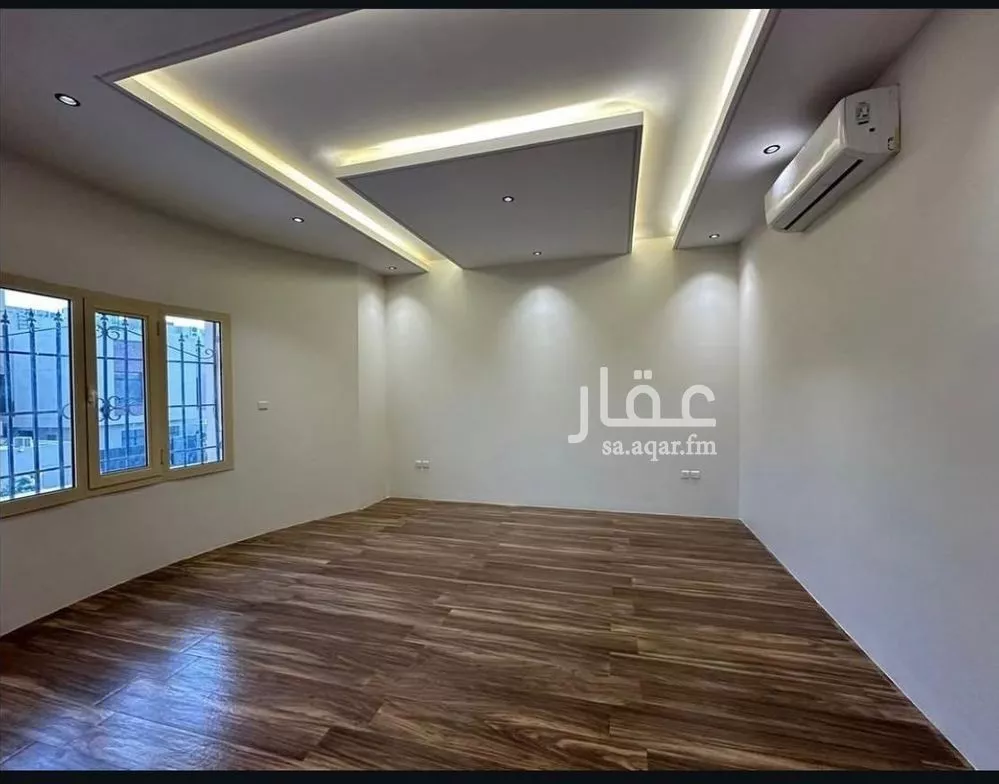 فيلا 8 غرف في العارض 13