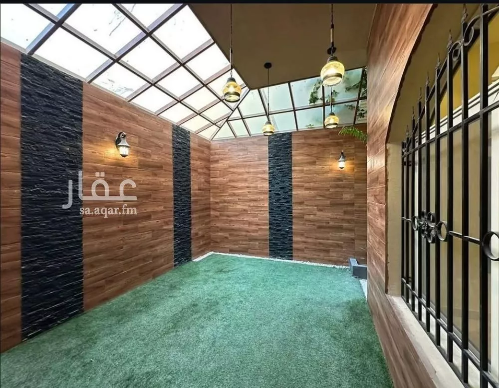 فيلا 8 غرف في العارض 5