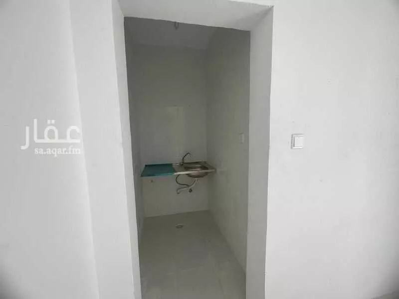 1 bedroom warehouse in Al Wadi, Jeddah 10