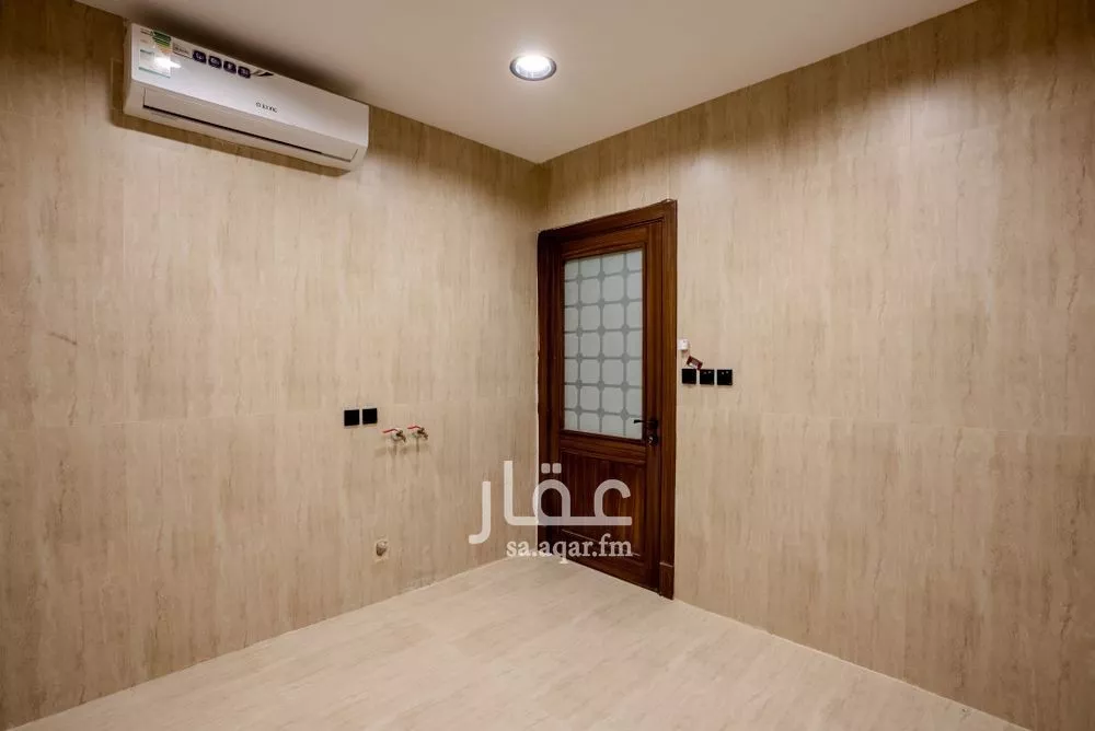 5 bedroom apartment in Ash Shulah 8