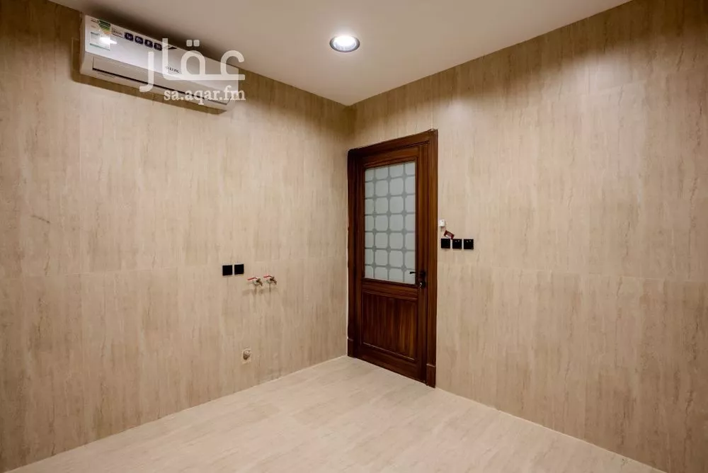 5 bedroom apartment in Ash Shulah 14